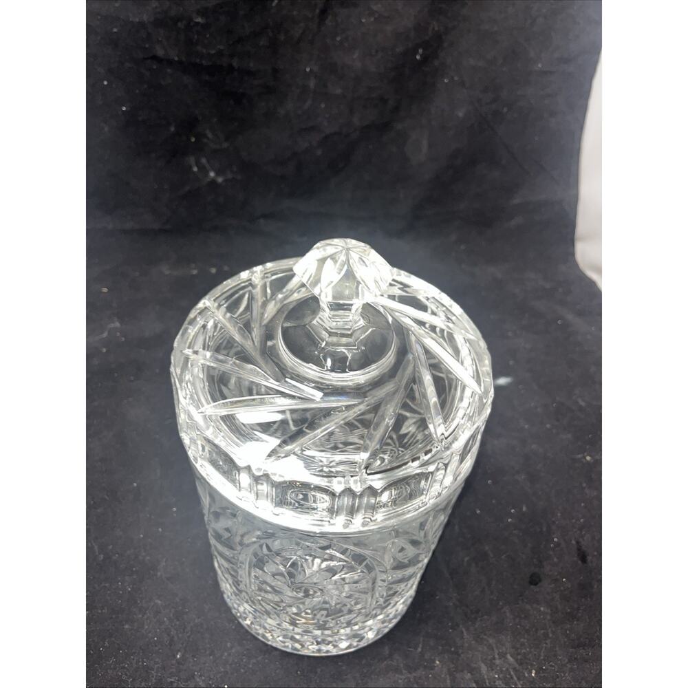 St. George Crystal - 24% Lead Crystal Sparkling Georgeous Biscuit Barrel & Lid - Picture 2 of 7